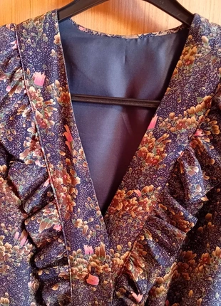 Kleed 100%zijde, handgemaakt, maat XL, état: Très bon état, taille: XL / 42 / 14, 15,00 €, 16,45 € Protection acheteurs incluse