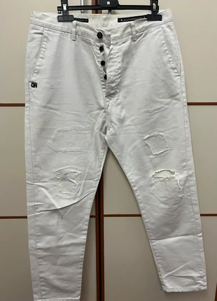 Jeans bianchi strappati alessandrini– Poker Denim – Taglia 50, marque: Daniele Alessandrini, état: Très bon état, taille: W40 | FR 50, 10,00 €, 11,20 € Protection acheteurs incluse