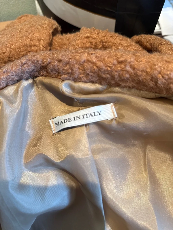 Manteau pilou pilou avec cœur et amour au dos femme - photo numéro 4