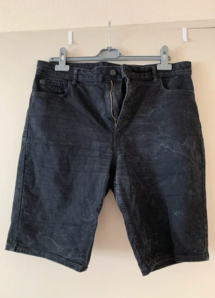 Bermuda noir, brand: Kiabi, condition: Good, size: XXL / 44 / 16, €6.00, €7.00 includes Buyer Protection