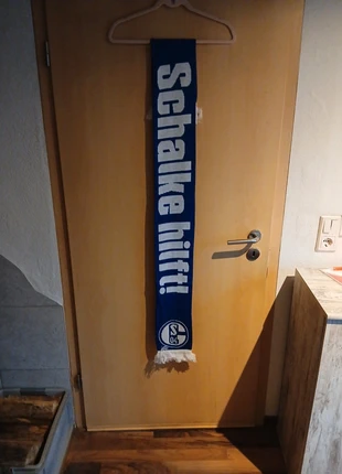 Schalke 04 Schal, merk: FC Schalke 04, staat: Nieuw zonder prijskaartje, € 5,00, € 5,95 inclusief Kopersbescherming