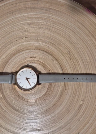 Montre métal slim, chic & réglable – Prête à briller au poignet !, brand: H&M, condition: New without tags, size: 39–42 mm, €10.00, €11.20 includes Buyer Protection