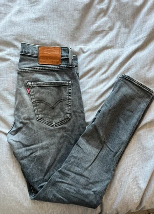 Men’s Levi Grey Skinny Jeans, brand: Levi's, condition: Very good, size: W33, £45.00, £47.95 includes Buyer Protection