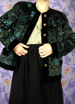 veste matelassée vintage en velours motifs paisley et fleurs, brand: Vintage Dressing, condition: Very good, size: XXL / 44 / 16, €35.00, €37.45 includes Buyer Protection Pro