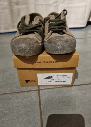 Baskets, marque: Recycled Art World, état: Très bon état, taille: 39, 5,00 €, 5,95 € Protection acheteurs incluse