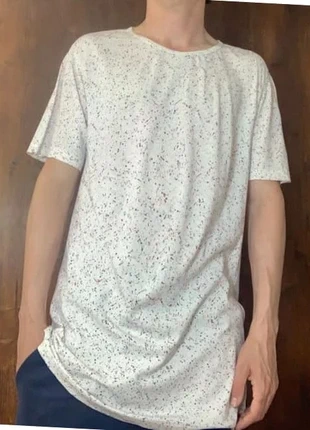 White Printed T-shirt - House of Garment - Size M, marca: House of Garment, estado: Muy bueno, tamaño: M, 5,00 €, 5,95 € Protección al comprador incluida