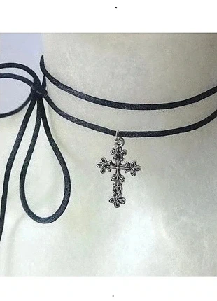 Girocollo collana croce piccola choker y2k, marque: STEEL, état: Très bon état, 5,00 €, 5,95 € Protection acheteurs incluse