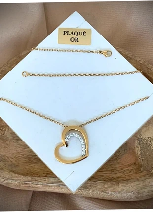 Joli collier cœur et ses oxydes de zirconium blancs en plaqué or jaune 750/1000, brand: histoire d'or, condizioni: Ottime, €42.00, €44.80 include la Protezione acquisti