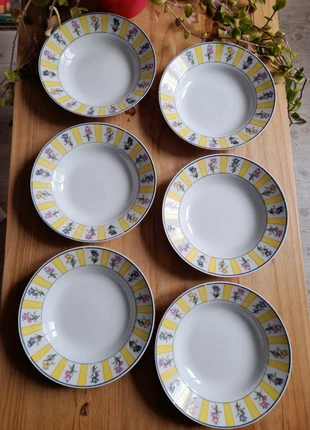 6 Assiettes creuse en bon état, marque: Vintage Dressing, état: Bon état, 3,50 €, 4,38 € Protection acheteurs incluse