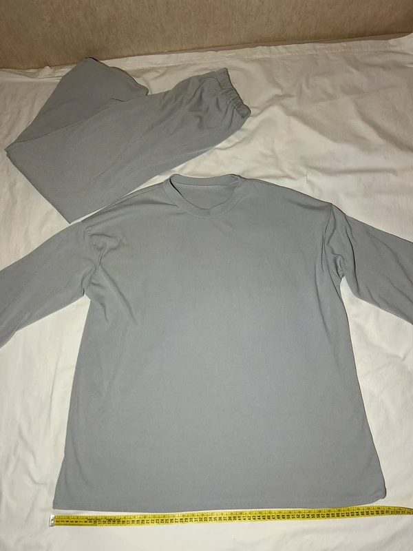 Pull et pantalon combinaison