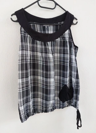 Débardeur Clara Vitti, brand: Clara Vitti, condizioni: Nuovo senza cartellino, taglia: M / IT 42 / EU 38, €2.00, €2.80 include la Protezione acquisti