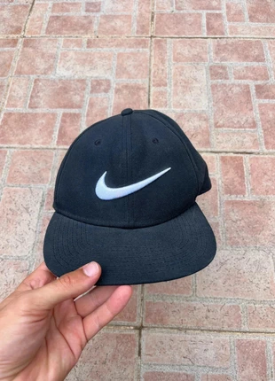 Casquette Nike vintage noir brodée blanc 90s 00s Y2K - 1 size, marque: Nike, état: Très bon état, taille: Taille unique, 15,00 €, 16,45 € Protection acheteurs incluse