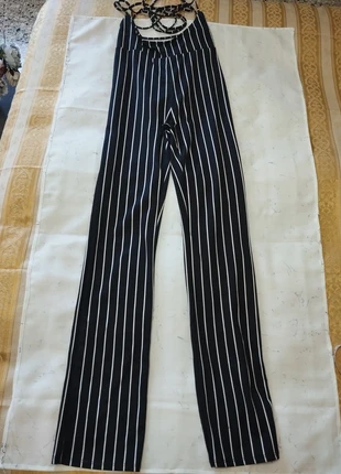 Tuta intera a righe bianche e nere con spalline regolabili taglia 38, condizioni: Ottime, taglia: S / IT 40 / EU 36, €6.99, €8.04 include la Protezione acquisti