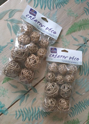 Adorable boules d'osier paillettées, marque: Arti fêtes diffusion, état: Neuf avec étiquette, 4,99 €, 5,94 € Protection acheteurs incluse