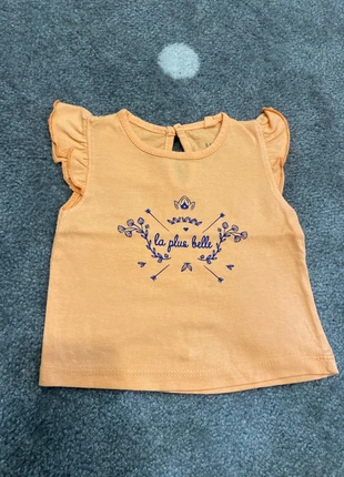 T-shirt laranja, marca: Modalfa, estado: Nuevo sin etiquetas, tamaño: 1-3 meses / 56 cm, 3,00 €, 3,85 € Protección al comprador incluida