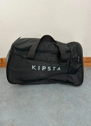 Sac de sport Kipsta unisexe noir, merk: Kipsta, staat: Heel goed, € 6,00, € 7,00 inclusief Kopersbescherming