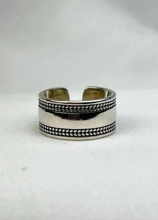 Bague Large Gravée En Argent Sterling 925 Style Vintage, marke: CHROME, zustand: Sehr gut, größe: Größenverstellbar, 7,90 €, 9,00 € beinhaltet Vinted-Käuferschutz Pro