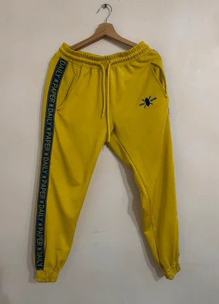 Daily Paper x Zeeman limited edition collab track pants, marca: Daily paper, estado: Bom, tamanho: M, €29.00, €31.15 inclui Proteção do Comprador