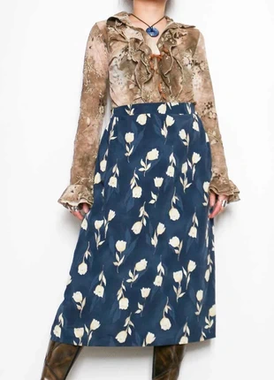 Floral skirt | Jupe fleurie, marque: Vintage, état: Très bon état, taille: M / 38 / 10, 12,00 €, 13,30 € Protection acheteurs (Pro) incluse