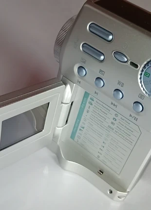 Fujifilm Camera Digitale MV-1. Vintage, compatta. Scatola, manuale, tutto. Vedere immagini., marke: FUJIFILM, zustand: Sehr gut, 45,00 €, 47,95 € inklusive Vinted-Käuferschutz