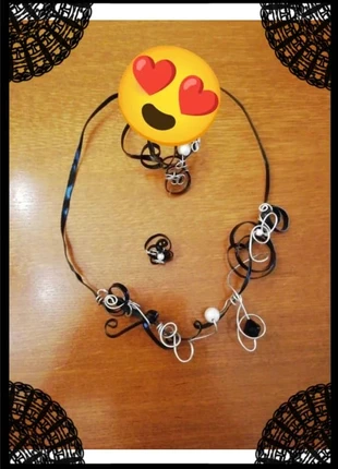 Parure bijoux noir et blanc vintage, condition: Very good, €4.00, €4.90 includes Buyer Protection