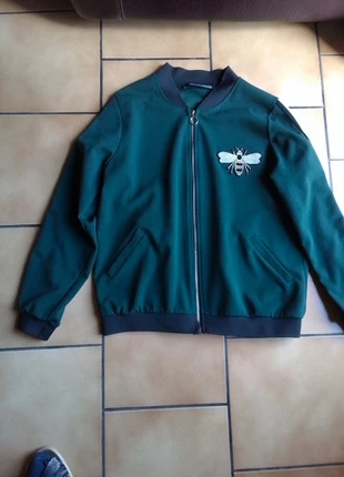 Sweat mado vert sapin tbe avec logo abeille taille 36, brand: MADO, condition: Very good, size: S / 36 / 8, €3.00, €3.85 includes Buyer Protection