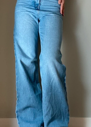jean évasé, marque: H&M, état: Très bon état, taille: XS / 34 / 6, 7,00 €, 8,05 € Protection acheteurs incluse