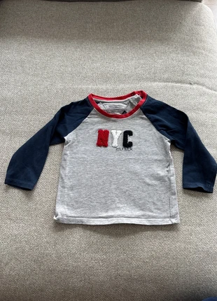 T-shirt met lange mouwen Tommy Hilfiger, brand: Tommy Hilfiger, condizioni: Ottime, taglia: 6-9 mesi / 68 cm, €4.00, €4.90 include la Protezione acquisti