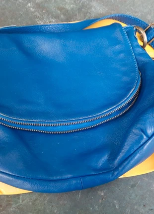sac bandoulière bleu cobalt, en cuir, 30 cm X 24cm, brand: The Genuine Leather, condition: Very good, €12.00, €13.30 includes Buyer Protection