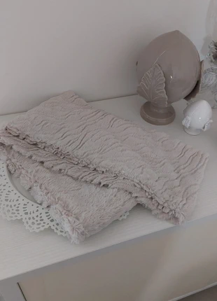 Scaldacollo stola in ecopelliccia 100% viscosa color panna con paillettes, état: Très bon état, 12,00 €, 13,30 € Protection acheteurs incluse