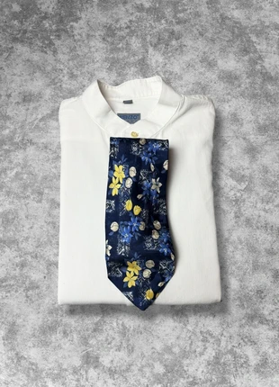 Cravate Elios vintage bleu à motif fleur 100% soie désigne in Italie, brand: Elios, condizioni: Nuovo senza cartellino, €7.90, €9.00 include la Protezione acquisti