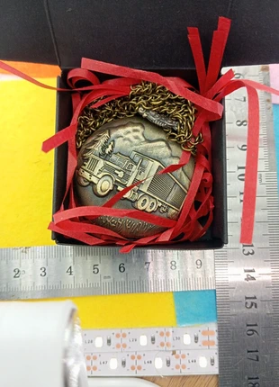 Montre à gousset avec la boîte, marca: Broche.fr, estado: Muito bom, tamanho: 47 mm ou mais, €5.00, €5.95 inclui Proteção do Comprador Pro