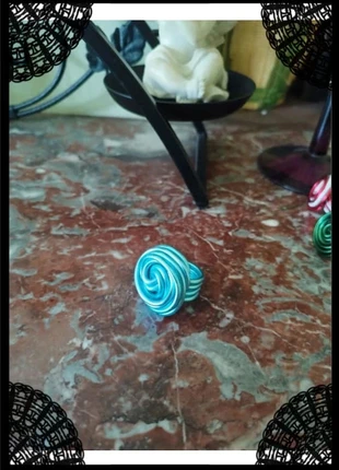 Bague rose tressée couleur turquoise 15,3 mm, état: Très bon état, taille: 15,3 mm, 2,50 €, 3,33 € Protection acheteurs incluse