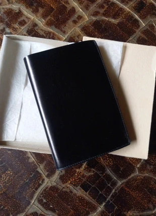 Portefeuille cuir glacé noir Neuf dans sa boîte, marque: CUIR, état: Neuf avec étiquette, 5,00 €, 5,95 € Protection acheteurs incluse