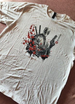 T-shirt XL “Deadpool Samurai” • Fusione unica di stile • GILDAN 100% cotone, marque: Gildan, état: Très bon état, taille: XL, 15,00 €, 16,45 € Protection acheteurs incluse