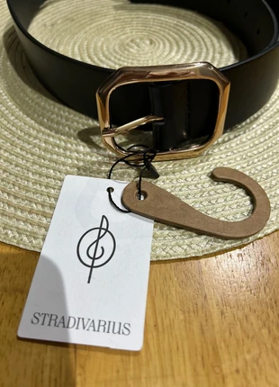 Black belt, brand: Stradivarius, condition: New with tags, size: 26 inches, £2.00, £2.80 includes Buyer Protection