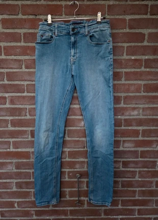 Tommy hilfiger jeans, 176, marca: Tommy Hilfiger, estado: Novo sem etiquetas, tamanho: 16 anos / 176 cm, €7.95, €9.05 inclui Proteção do Comprador