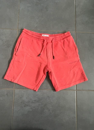 Short taille S rouge Teddy Smith, merk: Teddy Smith, staat: Heel goed, maat: S, € 3,00, € 3,85 inclusief Kopersbescherming