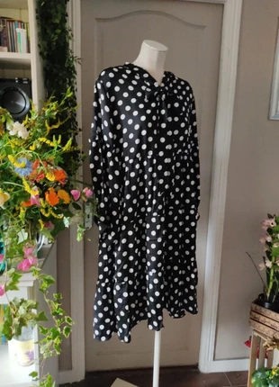 Robe noir a rond blanc JRV ''V5'', marca: jrv, estado: Muito bom, tamanho: XL / 42 / 14, €10.00, €11.20 inclui Proteção do Comprador