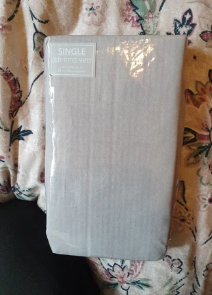 Grey/silver single fitted sheet, brand: Single, condition: New with tags, size: Single, £4.00, £4.90 includes Buyer Protection