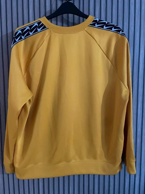 Pull Nike - photo numéro 2