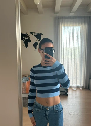 Top cropped Zara righe navy e azzurro, brand: Zara, condizioni: Ottime, taglia: M / IT 42 / EU 38, €8.00, €9.10 include la Protezione acquisti