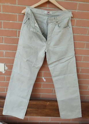 Pantaloni eleganti Levi's beige, marque: Levi's, état: Neuf sans étiquette, taille: Taille unique, 6,00 €, 7,00 € Protection acheteurs incluse