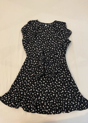 Robe Fleurale, brand: H&M, condizioni: Buone, taglia: S / IT 40 / EU 36, €8.00, €9.10 include la Protezione acquisti