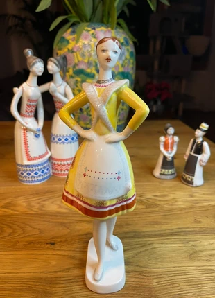 Hollohaza Handgemalt Figure, marke: Hollóháza, zustand: Gut, 30,00 €, 31,70 € inklusive Vinted-Käuferschutz