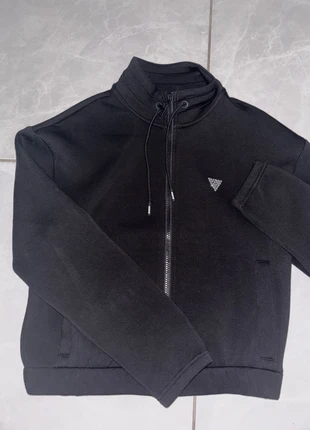 Bombers noir à paillettes argenté, brand: GUESS, condizioni: Nuovo senza cartellino, taglia: XS / IT 38 / EU 34, €60.00, €63.70 include la Protezione acquisti