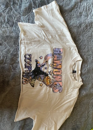 T-shirt oversized Ramones, marque: H&M, état: Neuf avec étiquette, taille: XS / 34 / 6, 5,00 €, 5,95 € Protection acheteurs incluse