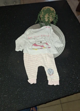 Winny pooh pakje, merk: Disney, staat: Heel goed, maat: 3-6 maanden / 62 cm, € 2,00, € 2,80 inclusief Kopersbescherming