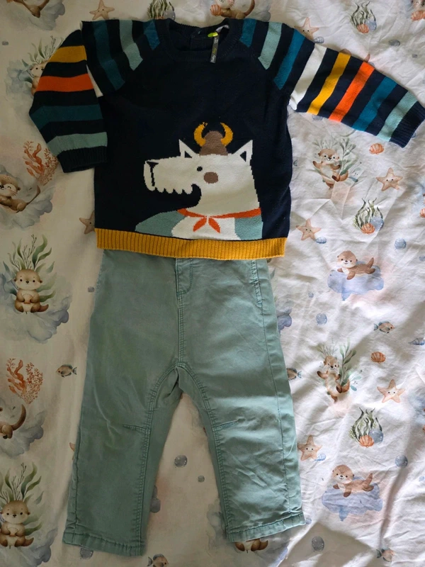 👕 Ensemble 12 mois garçon 2 pièces – Pull motif chien + pantalon vert d’eau 👖