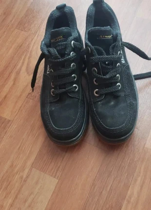 Chaussures daim adventure, marque: Adventure, état: Très bon état, taille: 39, 20,00 €, 21,70 € Protection acheteurs incluse